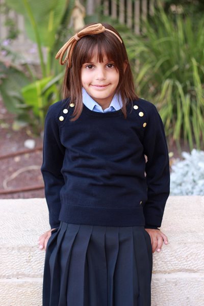 סריג כחול עם לחצני זהב. מידה אחרונה במלאי:20